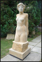 Christine Dewerny I Bildhauerin I Berlin I Sandsteinskulpuren I Ariadne I Reinhardtsdorfer Sandstein